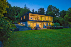 Waters Edge by Sotheby's Luxury Rental Homes Wanaka